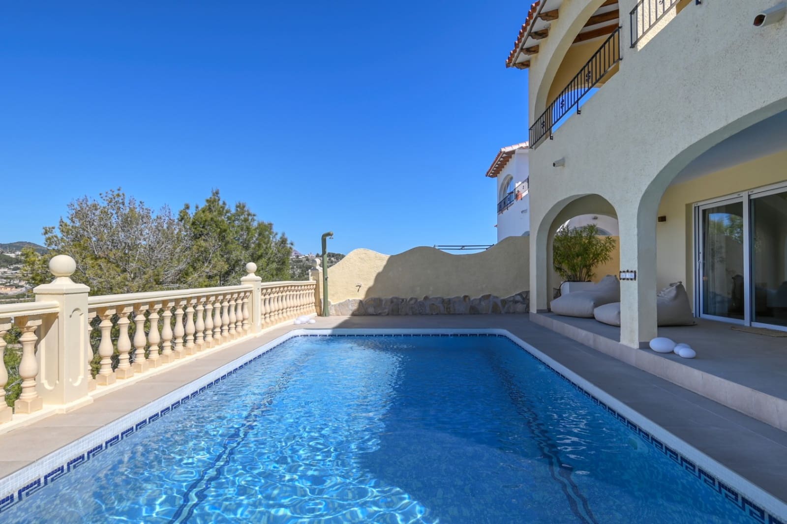 Villa/Maison de 3 chambres de location de vacances à Benitachell / Benitatxell - 345 € (Ref: 9793706)