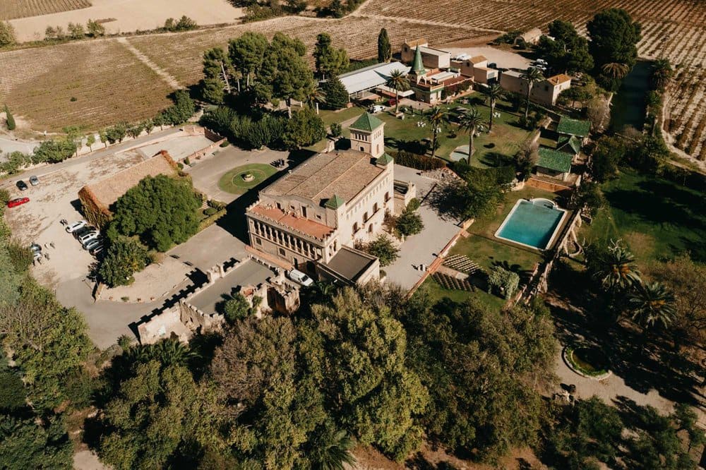 17 soveværelse Hotel til salg i Santa Oliva med swimmingpool garage - € 8.000.000 (Ref: 8929716)