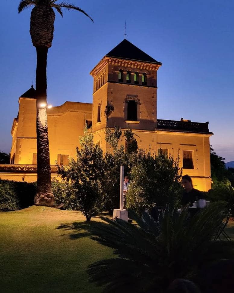 17 soveværelse Hotel til salg i Santa Oliva med swimmingpool garage - € 8.000.000 (Ref: 8929716)