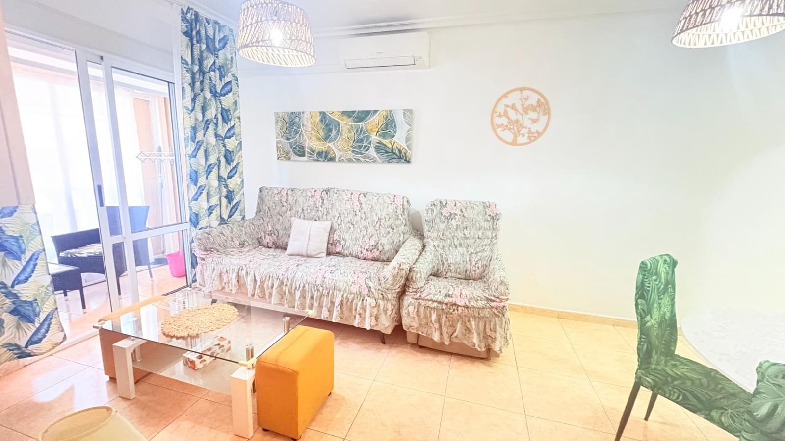 2 Zimmer Apartment zu vermieten in Torrevieja - 750 € (Ref: 10047335)