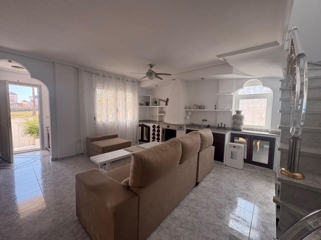 4 bedroom Villa for sale in Los Balcones - Los Altos, Torrevieja with pool - € 320,000 (Ref: 8894266)