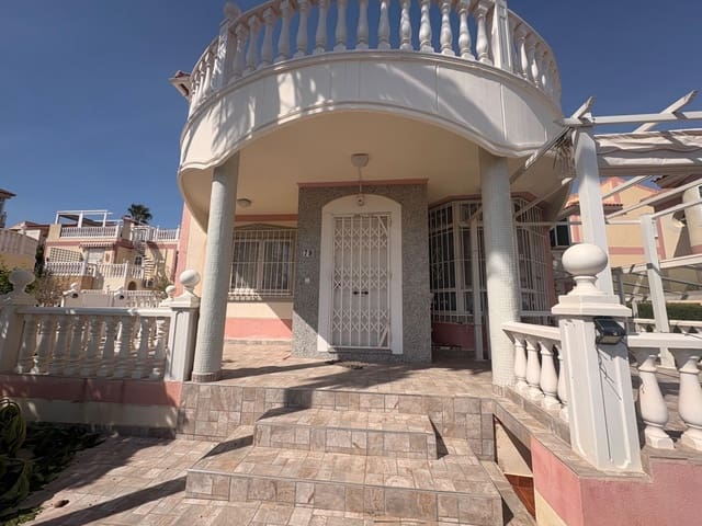 4 bedroom Villa for sale in Los Balcones - Los Altos, Torrevieja with pool - € 320,000 (Ref: 8894266)