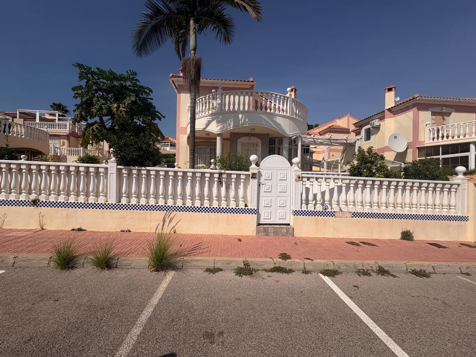 4 quarto Moradia para venda em Torrevieja com piscina - 320 000 € (Ref: 8894266)