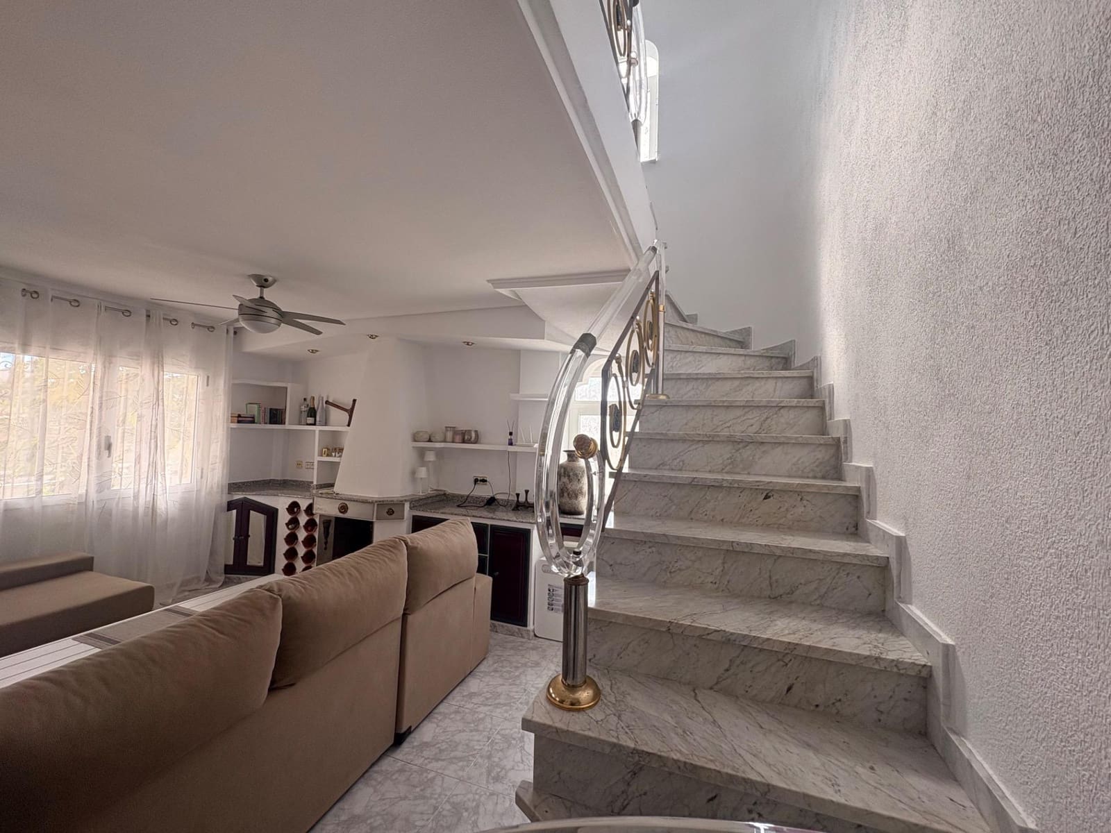 4 quarto Moradia para venda em Torrevieja com piscina - 320 000 € (Ref: 8894266)