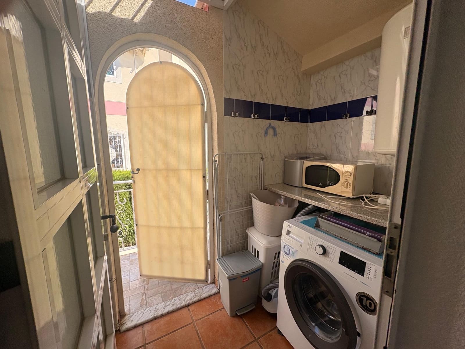 4 bedroom Villa for sale in Torrevieja with pool - € 320,000 (Ref: 8894266)