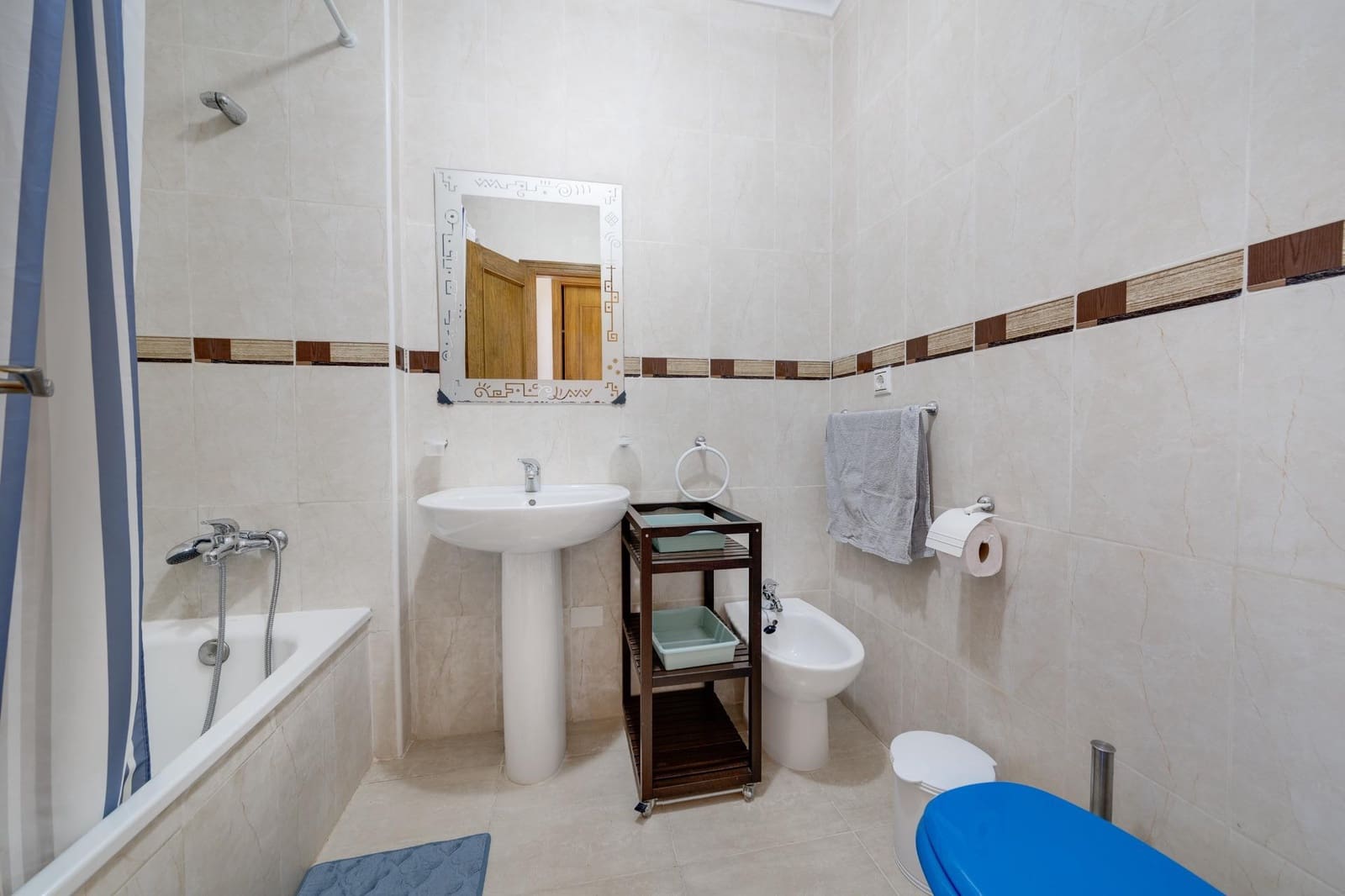 2 slaapkamer Flat voor vakantieverhuur in Los Altos met zwembad - € 700 (Ref: 8917933)