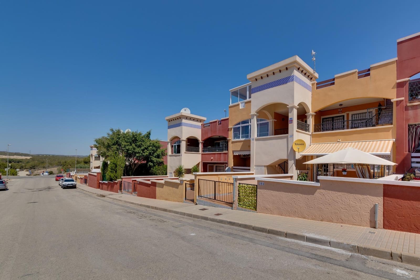 2 slaapkamer Flat voor vakantieverhuur in Los Altos met zwembad - € 700 (Ref: 8917933)