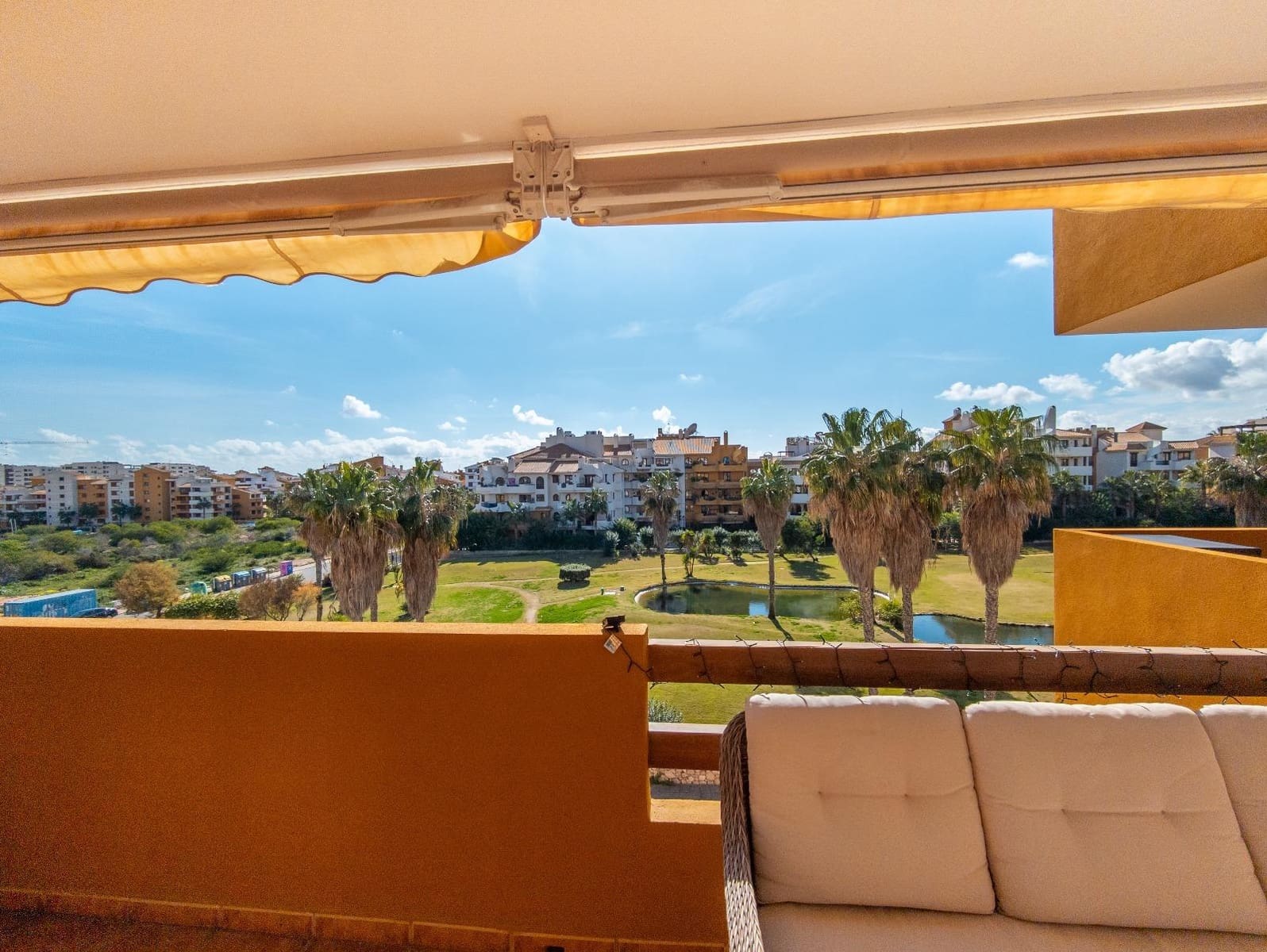 2 sypialnia Apartament na sprzedaż w Orihuela Costa z basenem - 263 000 € (Ref: 8921460)