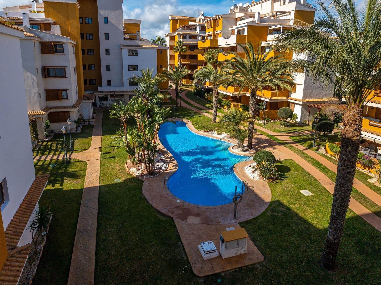 2 sypialnia Apartament na sprzedaż w Orihuela Costa z basenem - 263 000 € (Ref: 8921460)