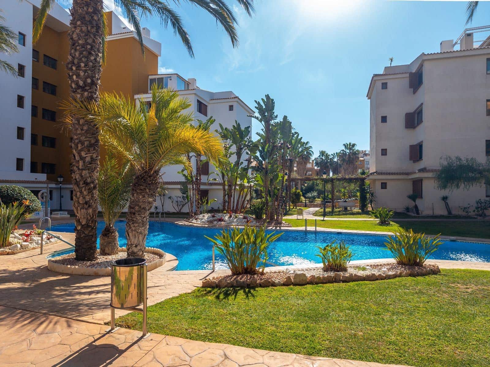 2 sypialnia Apartament na sprzedaż w Orihuela Costa z basenem - 263 000 € (Ref: 8921460)