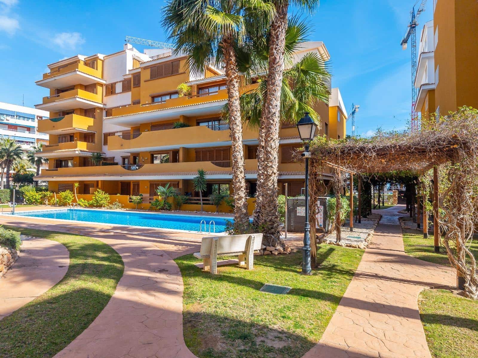 2 sypialnia Apartament na sprzedaż w Orihuela Costa z basenem - 263 000 € (Ref: 8921460)