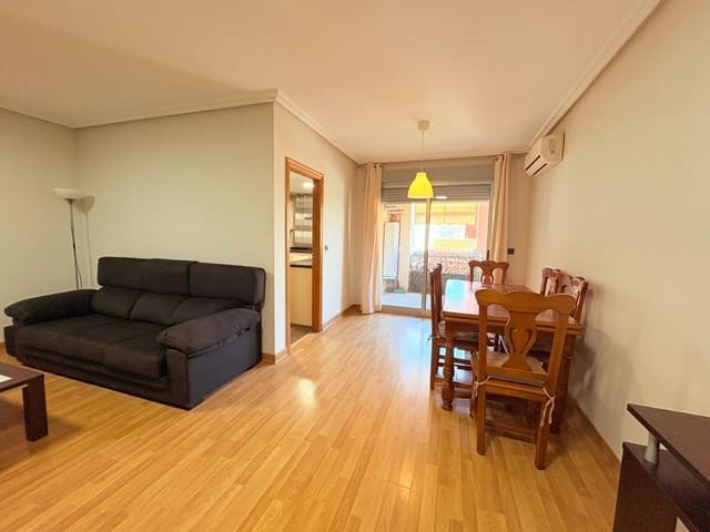 3 bedroom Flat for rent in Centro - Muelle Pesquero, Torrevieja with garage - € 1,100 (Ref: 9108600)