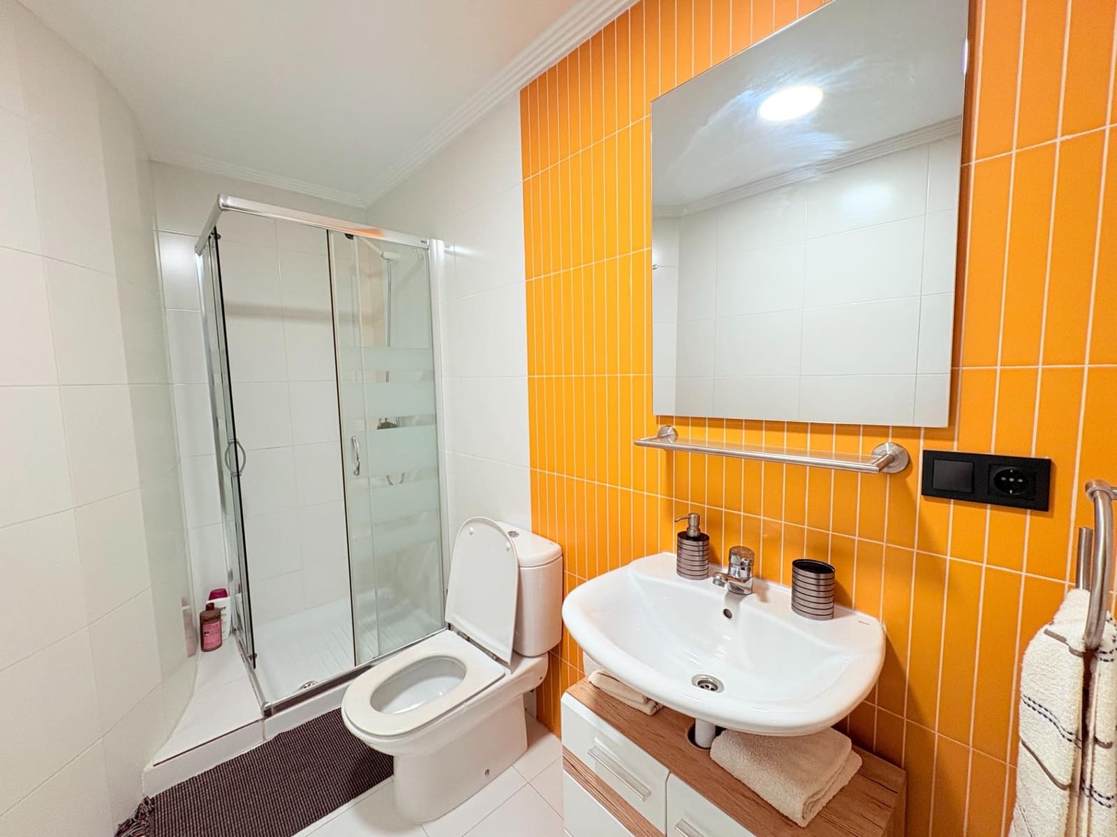 3 bedroom Flat for rent in Torrevieja with garage - € 1,100 (Ref: 9108600)