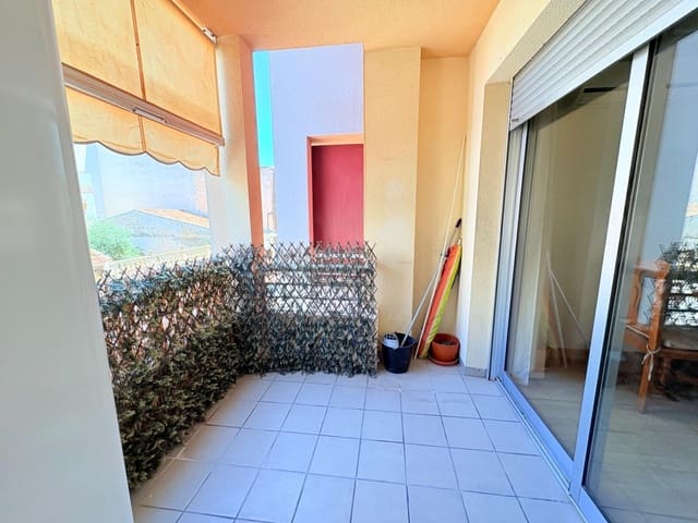 3 bedroom Flat for rent in Centro - Muelle Pesquero, Torrevieja with garage - € 1,100 (Ref: 9108600)