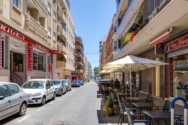 2 camera da letto Appartamento da affitare come casa vacanza in Torrevieja - 700 € (Rif: 9134324)