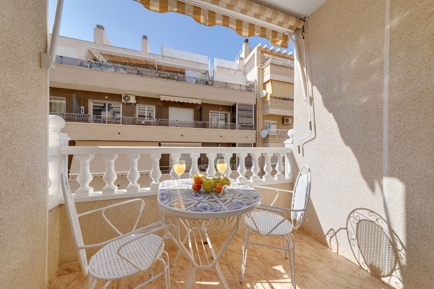 2 sypialnia Mieszkanie na kwatery wakacyjne w Torrevieja - 700 € (Ref: 9134324)