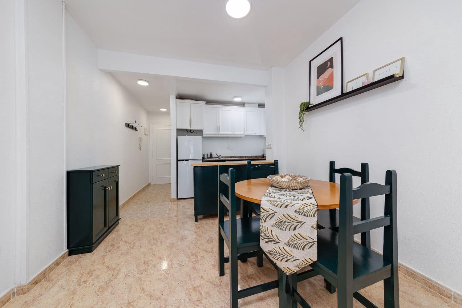 2 sypialnia Mieszkanie na kwatery wakacyjne w Torrevieja - 700 € (Ref: 9134324)