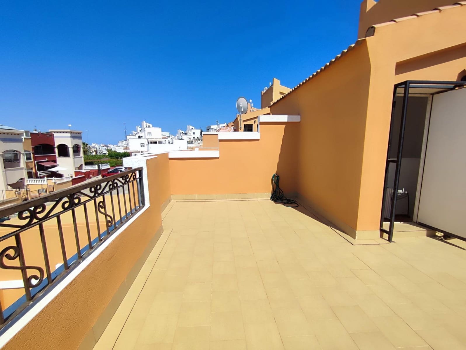 3 soveværelse Lejlighed til salg i Orihuela Costa - € 215.000 (Ref: 9276291)