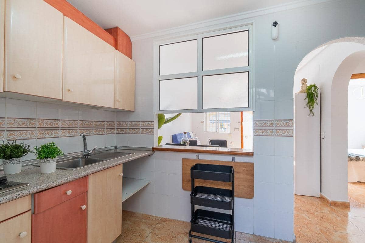 2 makuuhuone Rivitalo myytävänä paikassa El Limonar mukana uima-altaan - 139 000 € (Ref: 9330601)