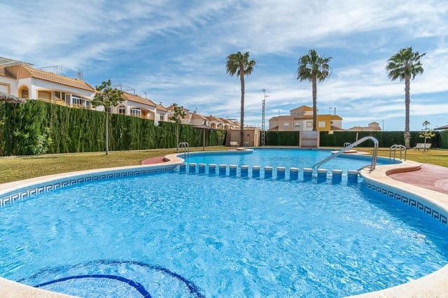 2 bedroom Terraced Villa for sale in El Limonar, Torrevieja with pool - € 139,000 (Ref: 9330601)
