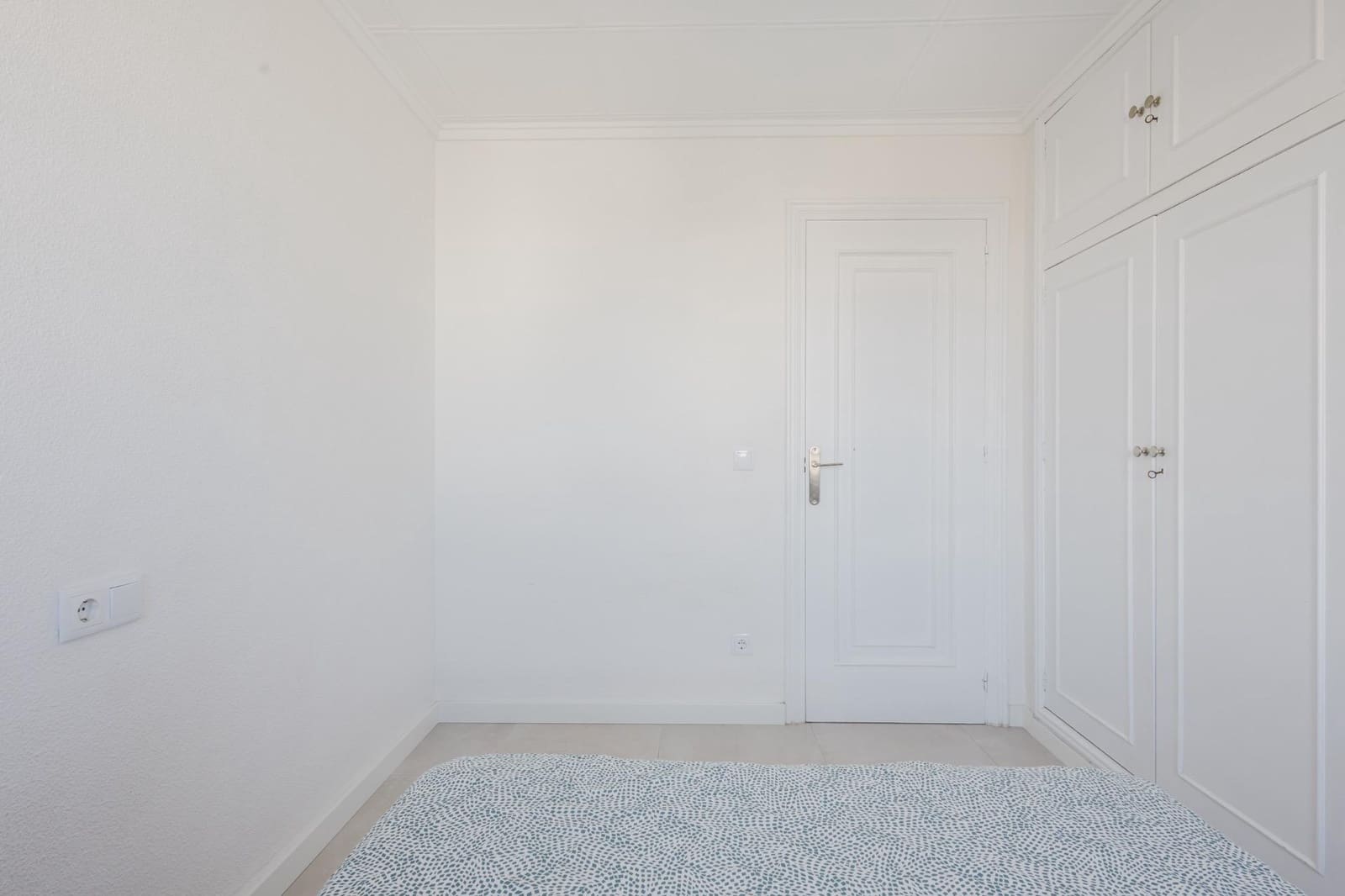 3 bedroom Apartment for sale in Torrevieja with pool - € 249,000 (Ref: 9344730)