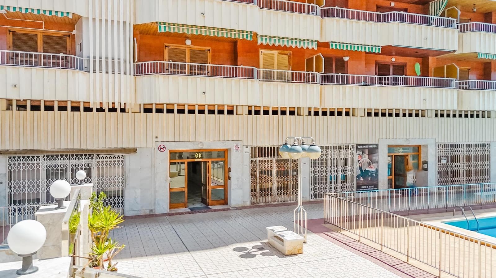 3 bedroom Apartment for sale in Torrevieja with pool - € 249,000 (Ref: 9344730)