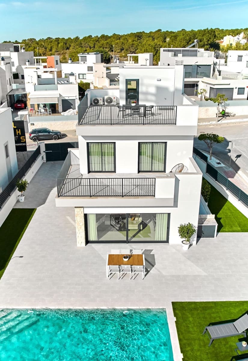 3 Zimmer Villa zu verkaufen in San Miguel de Salinas - 699.000 € (Ref: 9349508)