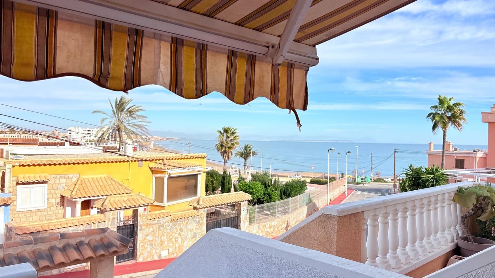 3 bedroom Apartment for sale in La Mata - € 299,000 (Ref: 9373845)