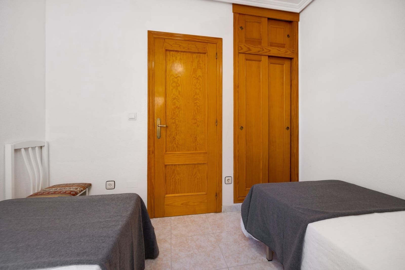 2 makuuhuone Huoneisto myytävänä paikassa Torrevieja - 120 000 € (Ref: 9414065)