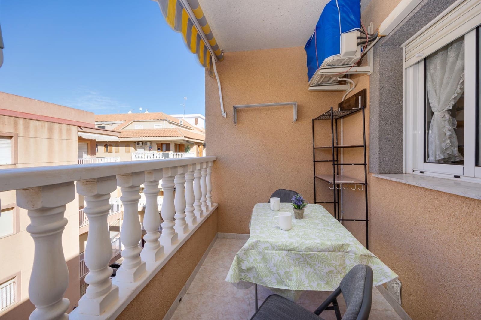 2 makuuhuone Huoneisto myytävänä paikassa Torrevieja - 120 000 € (Ref: 9414065)