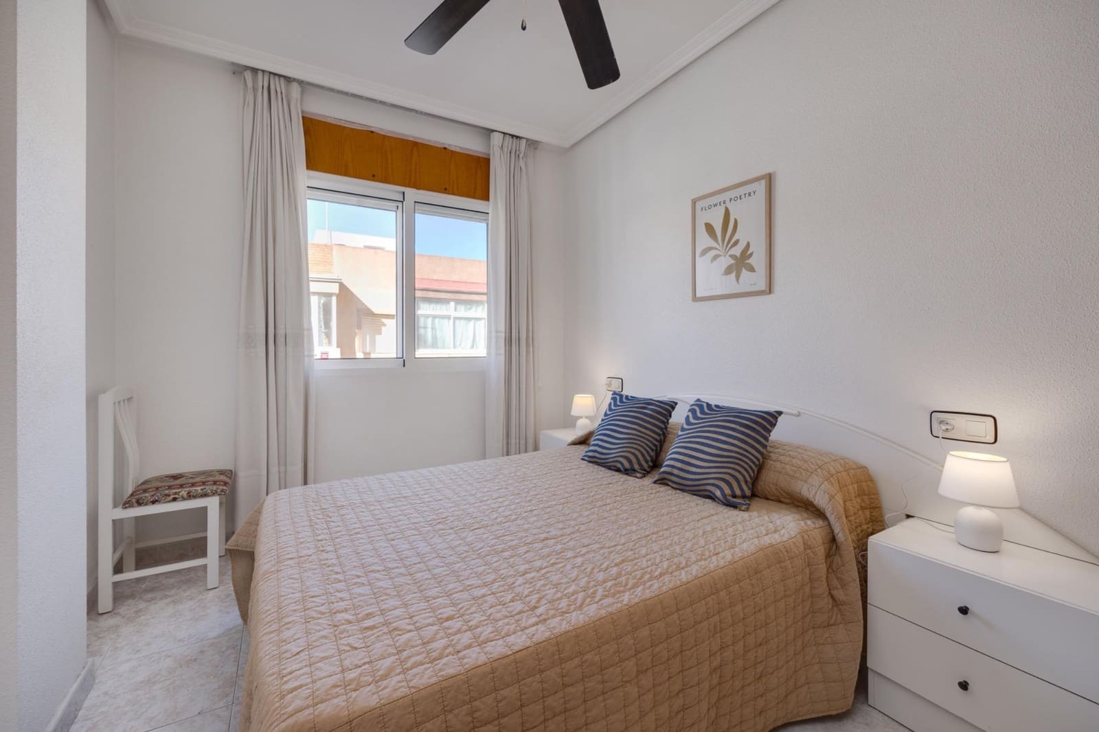 2 makuuhuone Huoneisto myytävänä paikassa Torrevieja - 120 000 € (Ref: 9414065)