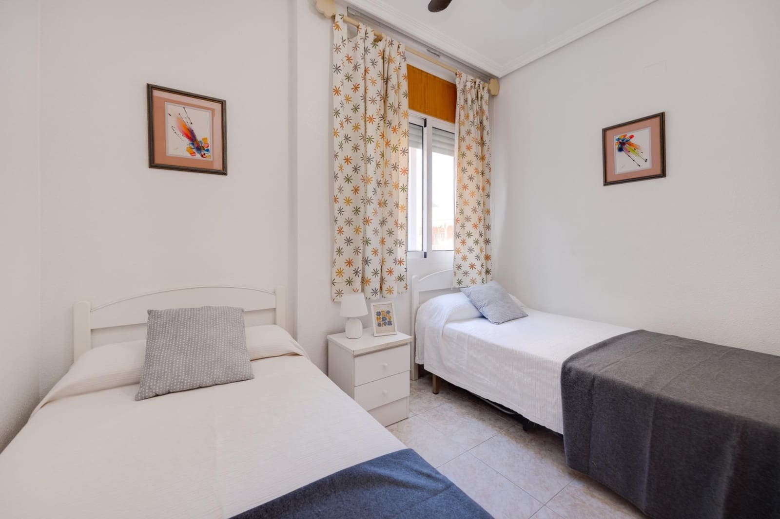 2 makuuhuone Huoneisto myytävänä paikassa Torrevieja - 120 000 € (Ref: 9414065)