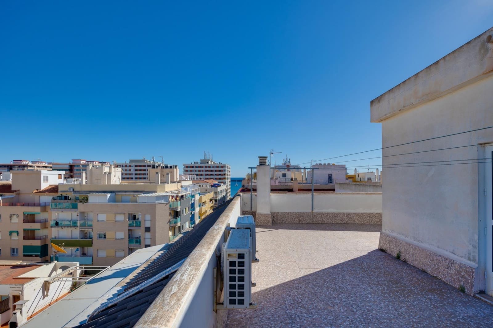 2 makuuhuone Huoneisto myytävänä paikassa Torrevieja - 120 000 € (Ref: 9414065)