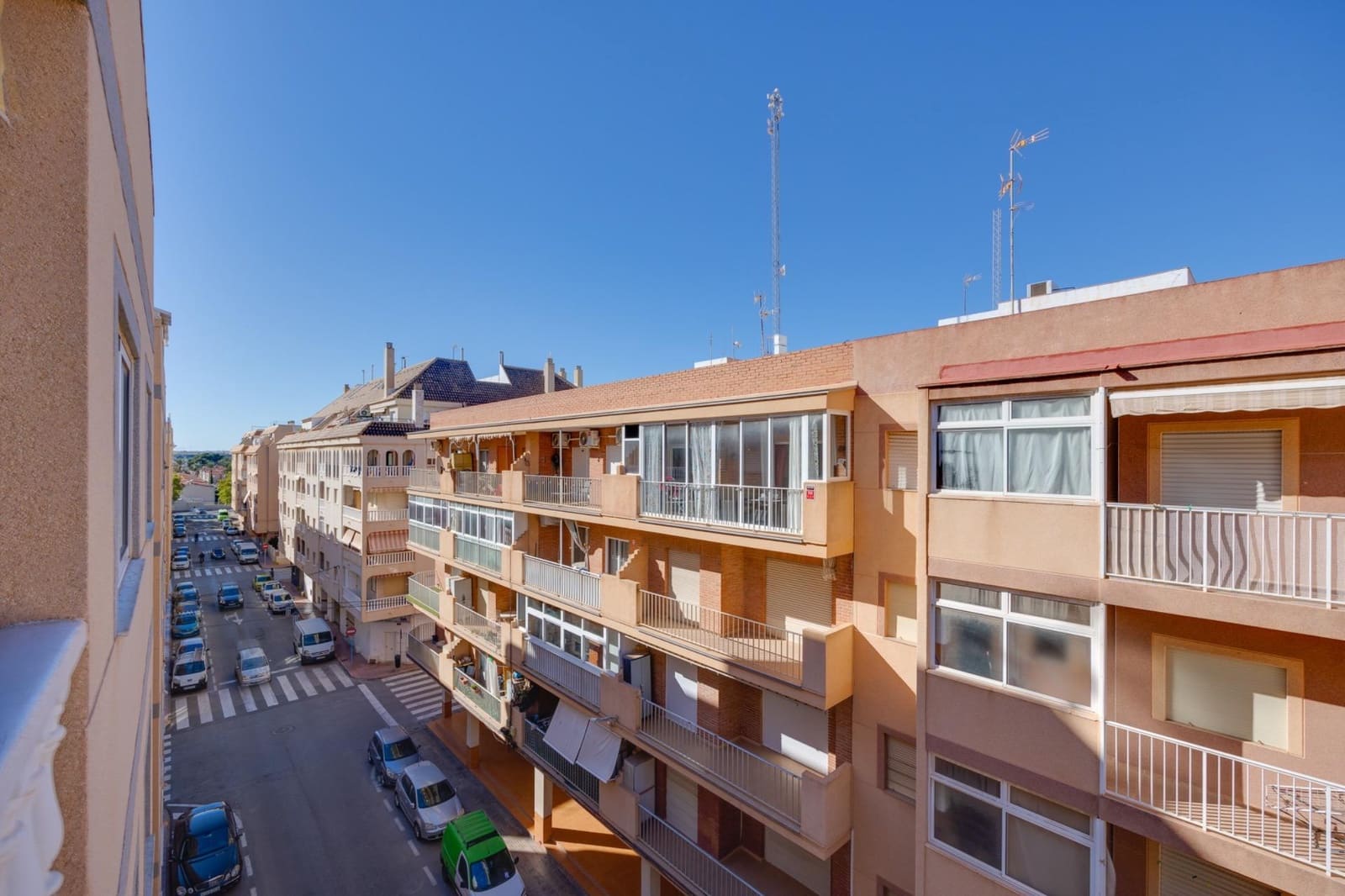 2 makuuhuone Huoneisto myytävänä paikassa Torrevieja - 120 000 € (Ref: 9414065)