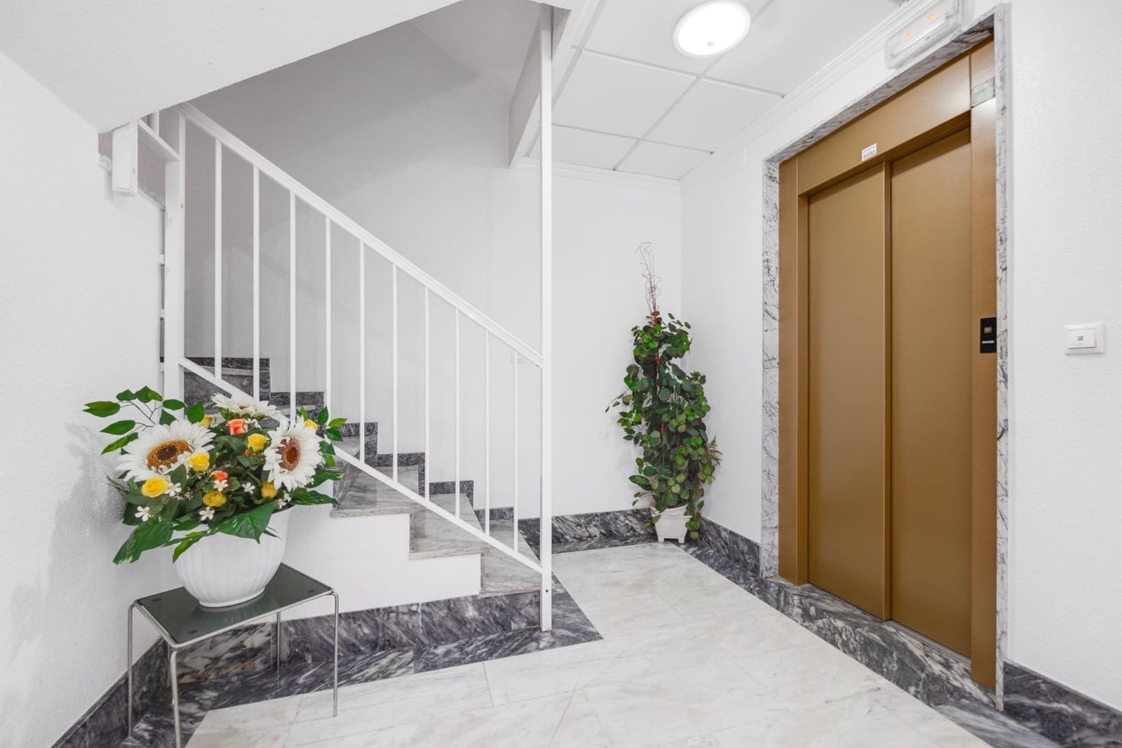 2 makuuhuone Huoneisto myytävänä paikassa Torrevieja - 120 000 € (Ref: 9414065)