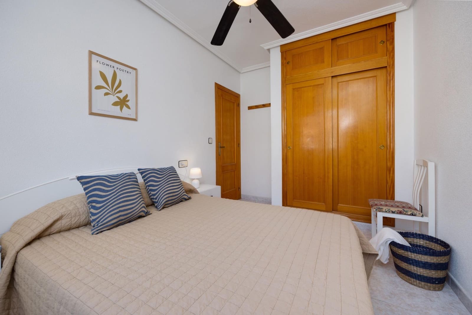 2 makuuhuone Huoneisto myytävänä paikassa Torrevieja - 120 000 € (Ref: 9414065)