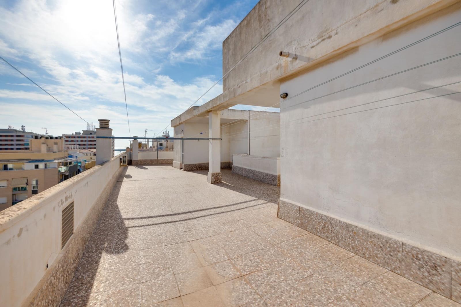 2 makuuhuone Huoneisto myytävänä paikassa Torrevieja - 120 000 € (Ref: 9414065)