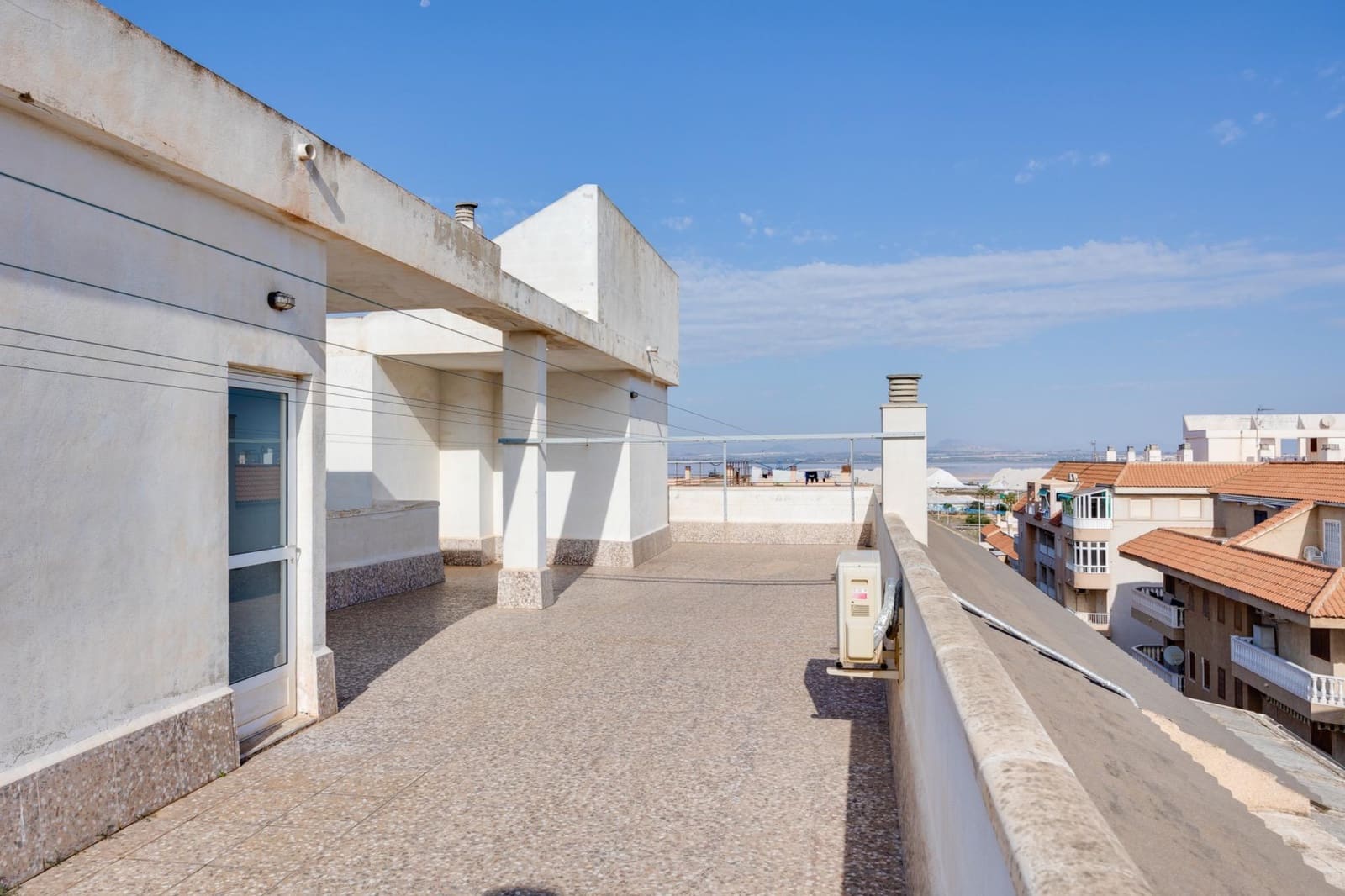 2 makuuhuone Huoneisto myytävänä paikassa Torrevieja - 120 000 € (Ref: 9414065)