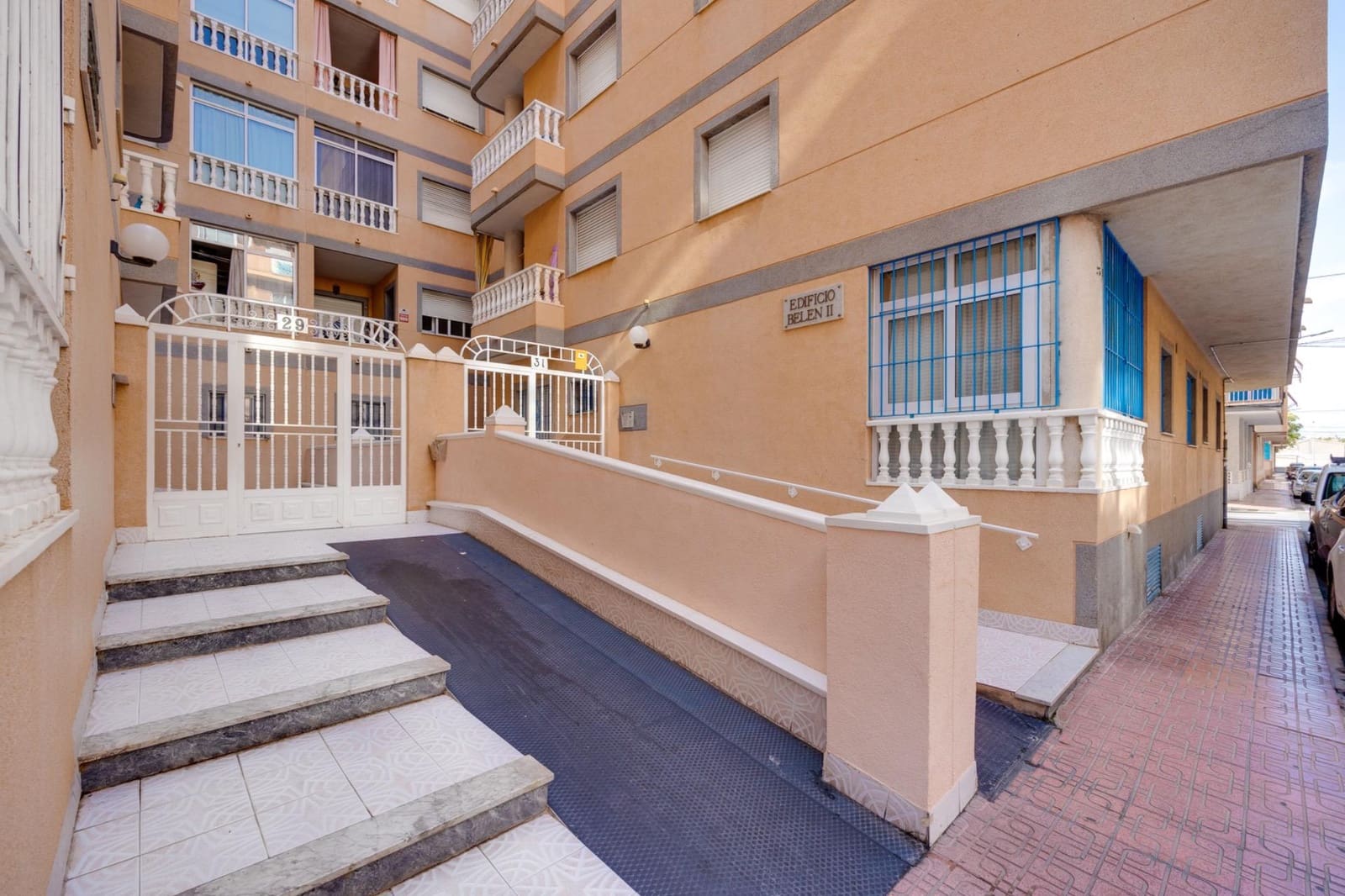 2 makuuhuone Huoneisto myytävänä paikassa Torrevieja - 120 000 € (Ref: 9414065)