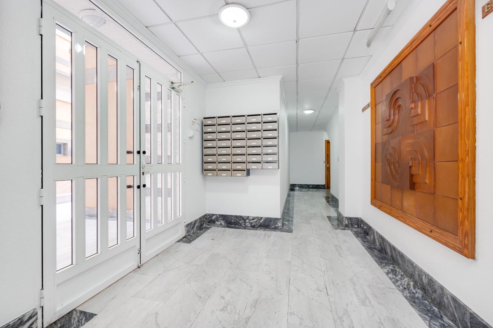 2 makuuhuone Huoneisto myytävänä paikassa Torrevieja - 120 000 € (Ref: 9414065)