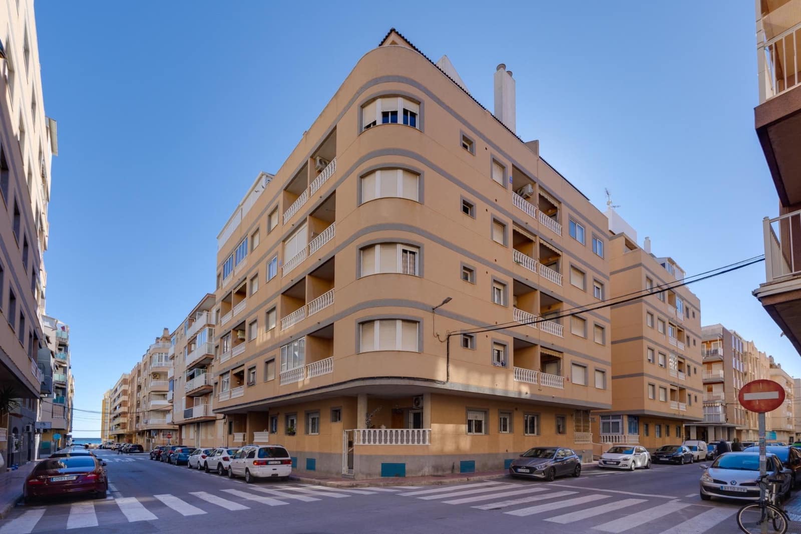 2 makuuhuone Huoneisto myytävänä paikassa Torrevieja - 120 000 € (Ref: 9414065)