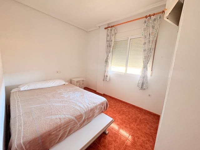 2 soveværelse Lejlighed til leje i Playa Flamenca, Orihuela - € 750 (Ref: 9427154)