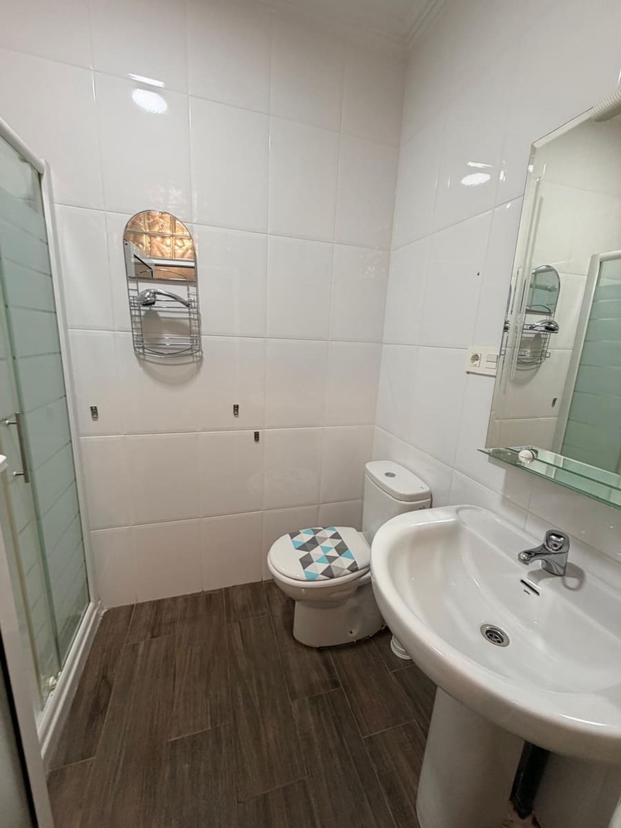 4 soveværelse Villa til salg i Torrevieja med swimmingpool garage - € 549.000 (Ref: 9551445)