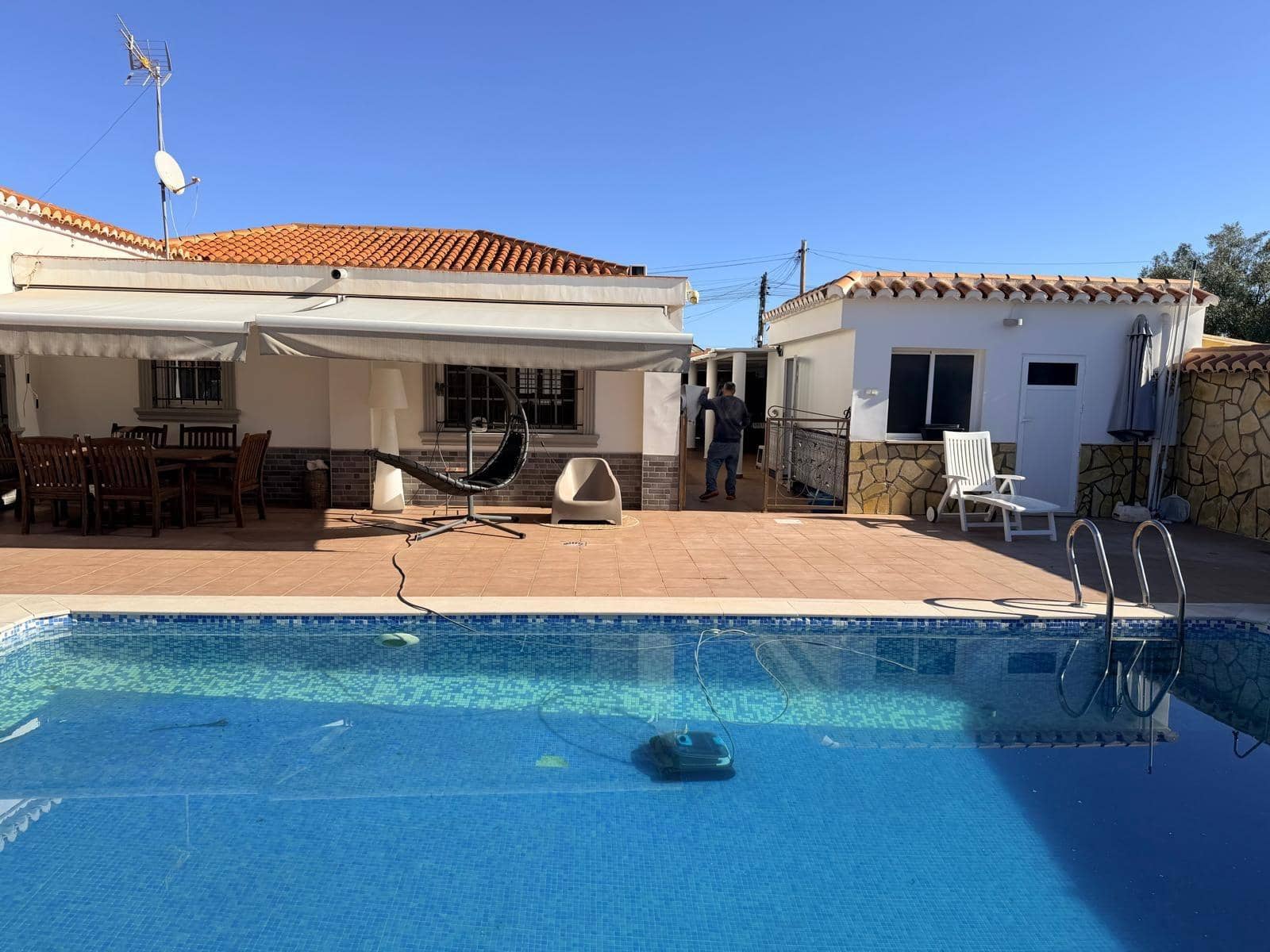 4 soveværelse Villa til salg i Torrevieja med swimmingpool garage - € 549.000 (Ref: 9551445)
