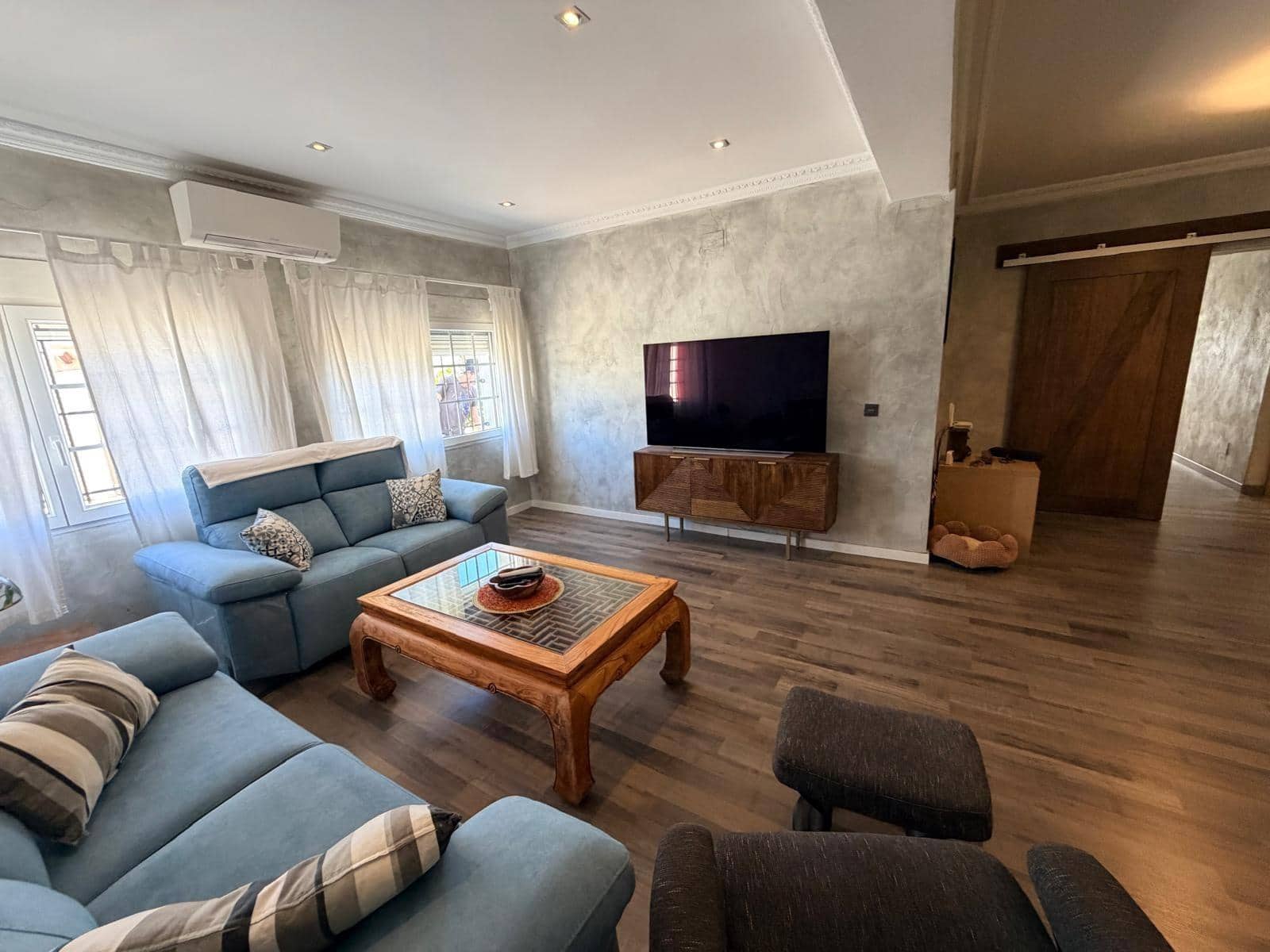 4 soveværelse Villa til salg i Torrevieja med swimmingpool garage - € 549.000 (Ref: 9551445)