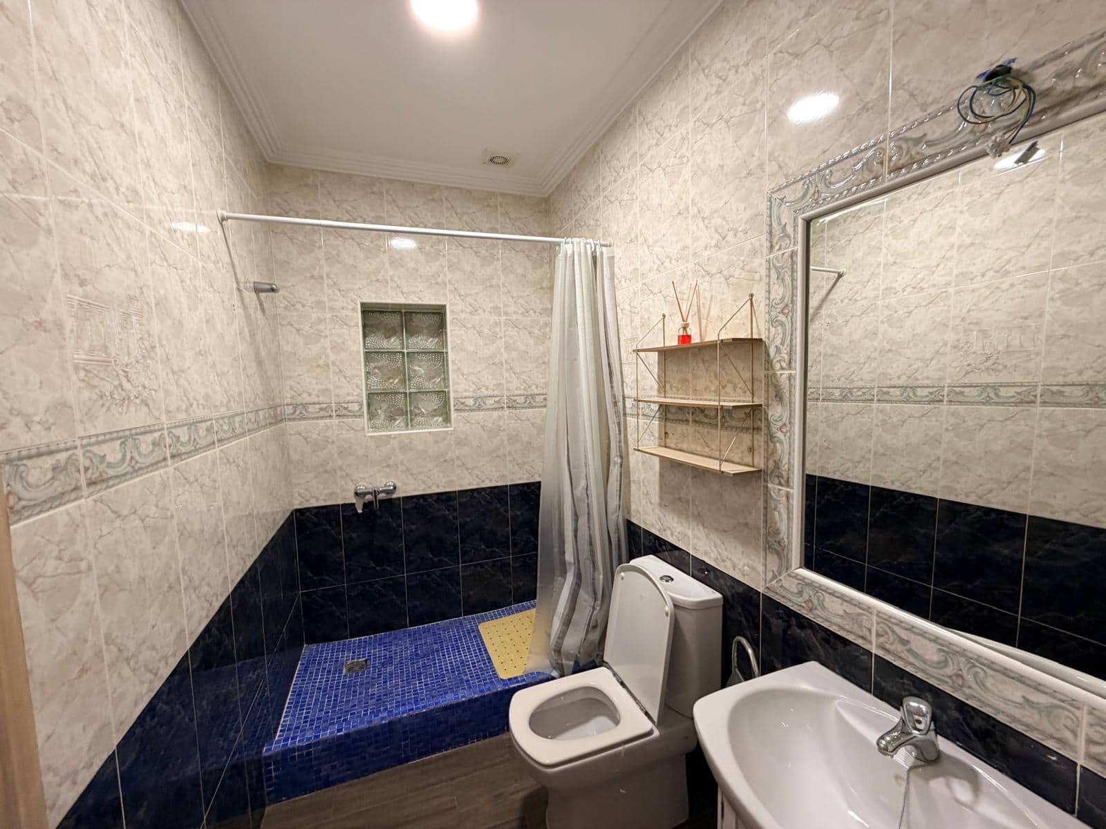 4 soveværelse Villa til salg i Torrevieja med swimmingpool garage - € 549.000 (Ref: 9551445)