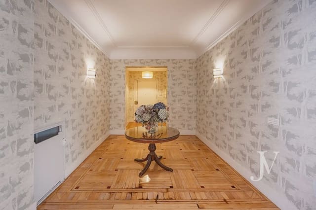 Piso de 4 habitaciones en Argüelles, Madrid ciudad en venta con garaje - 2.100.000 € (Ref: 10021814)