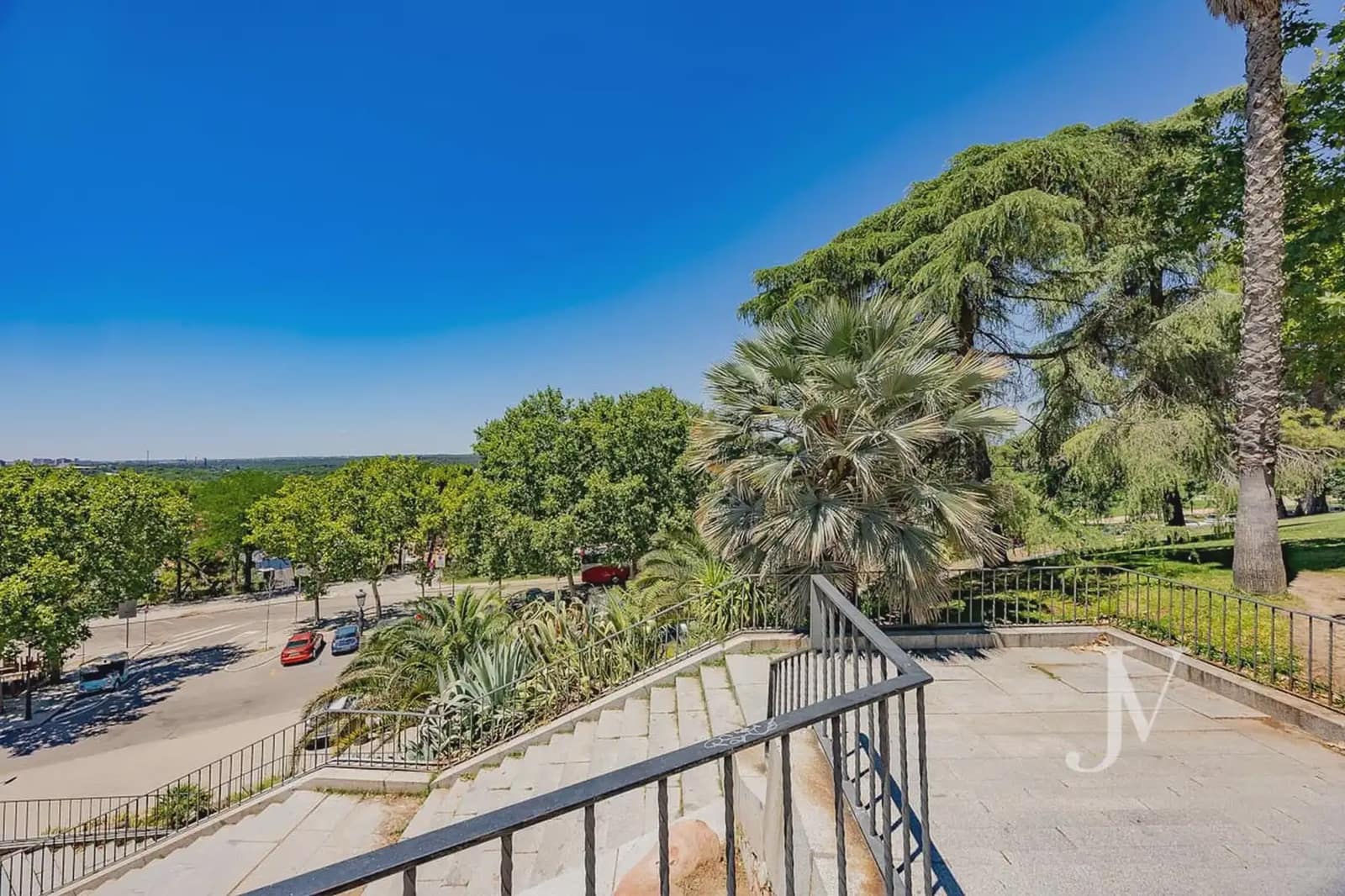 Piso de 4 habitaciones en Madrid ciudad en venta con garaje - 2.100.000 € (Ref: 10021814)