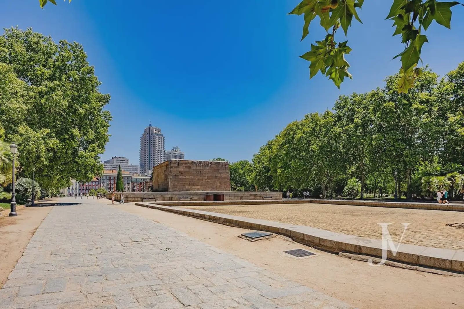 Piso de 4 habitaciones en Madrid ciudad en venta con garaje - 2.100.000 € (Ref: 10021814)