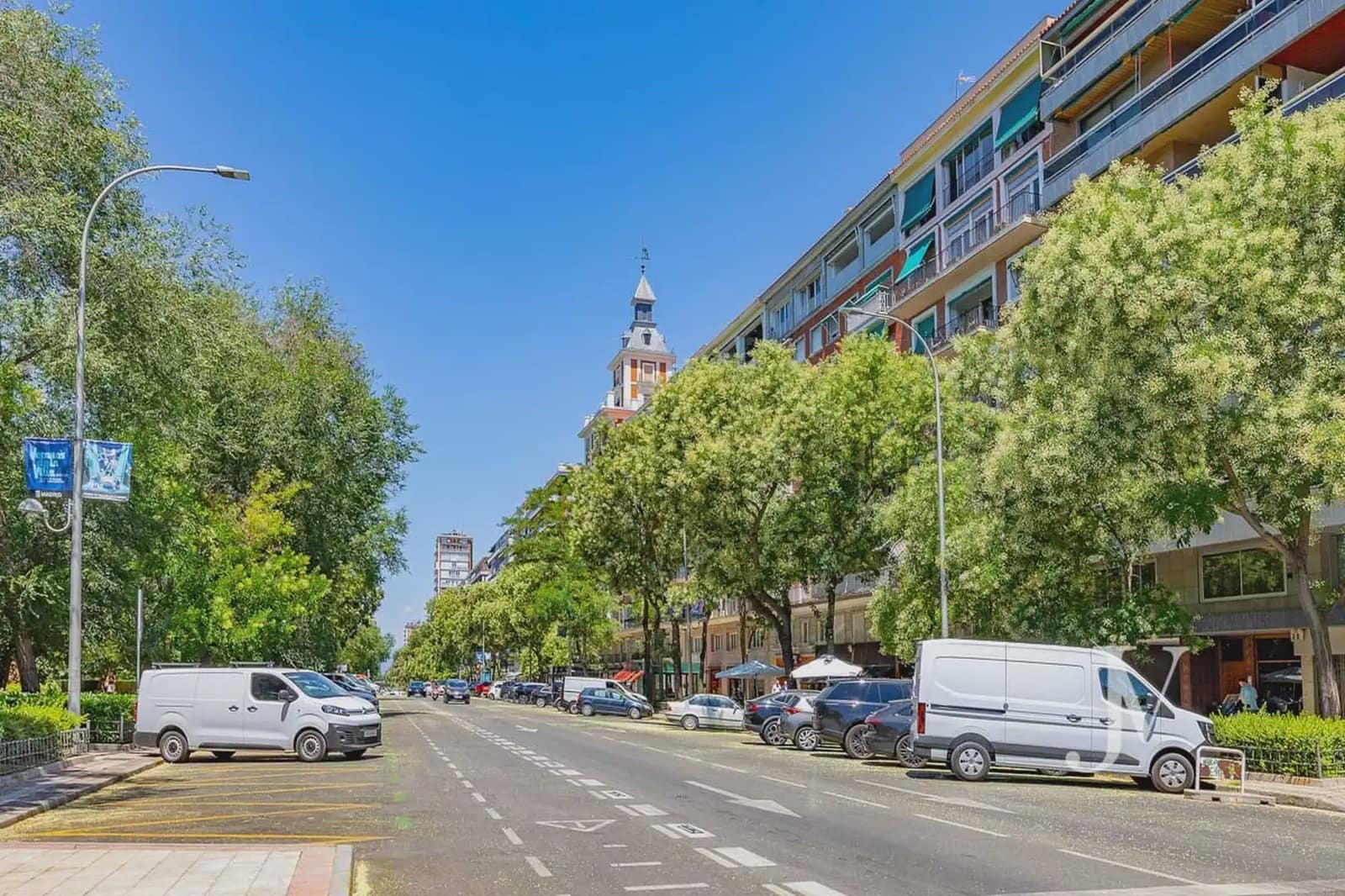 Piso de 4 habitaciones en Madrid ciudad en venta con garaje - 2.100.000 € (Ref: 10021814)